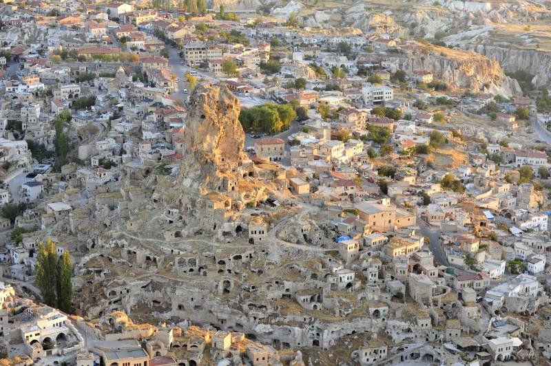卡帕多奇亚洞穴之城奇景图片