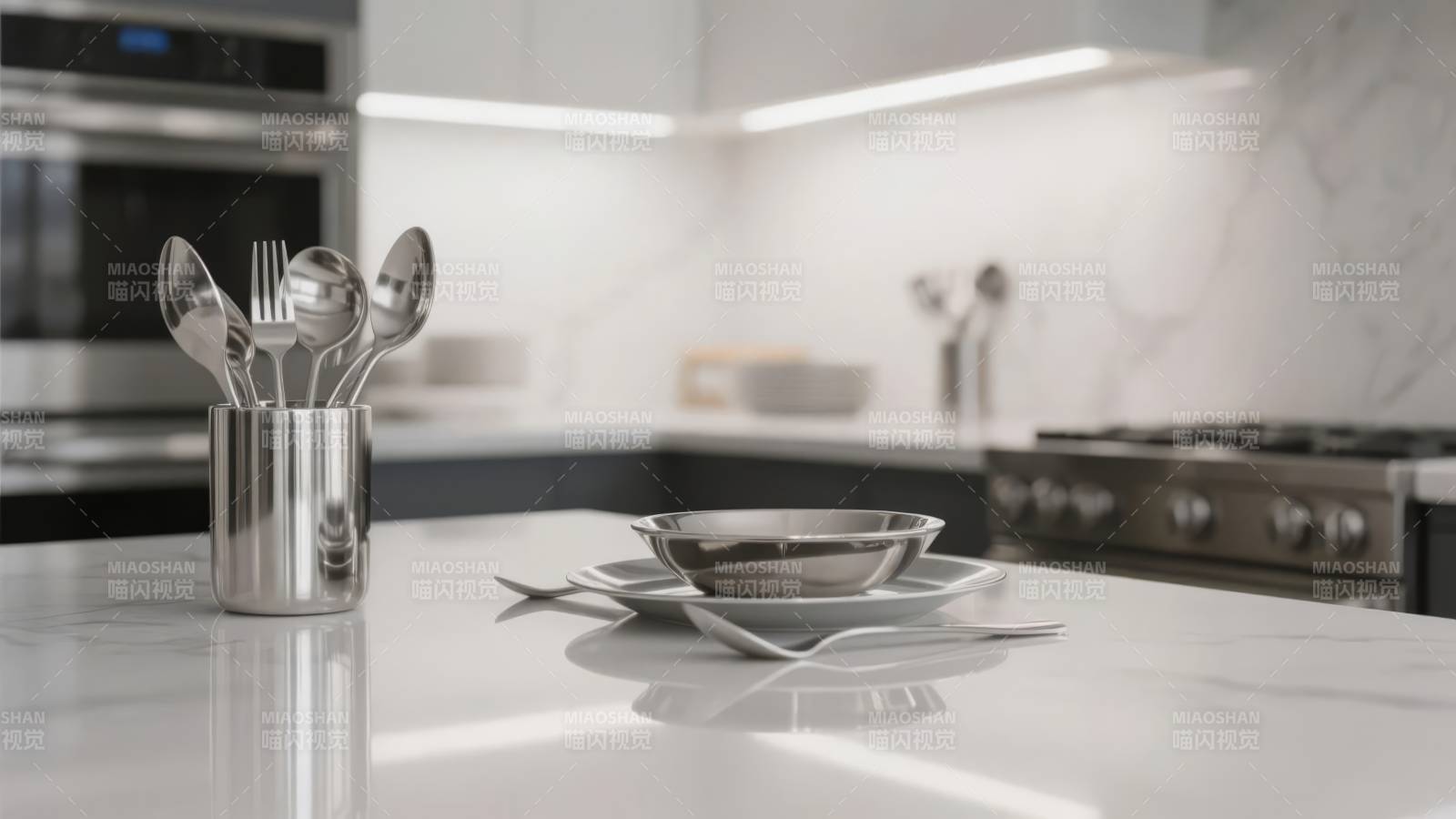 现代厨房餐具特写图片