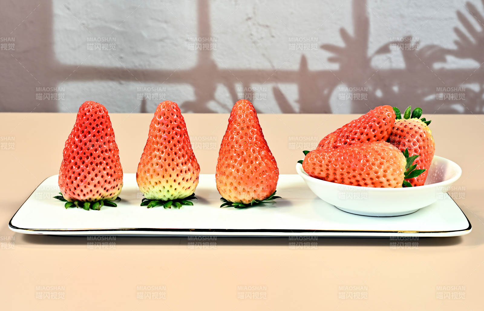 草莓的甜蜜诱惑特写展示图片