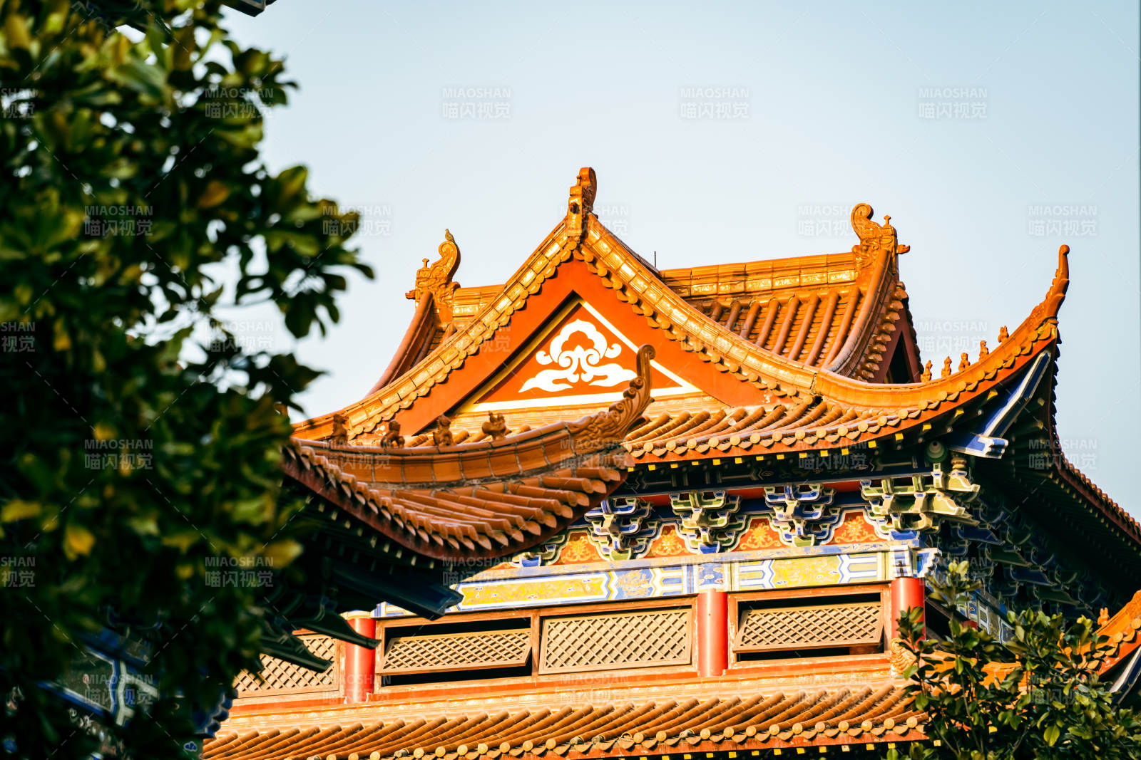 合肥开福寺古建筑飞檐翘角图片