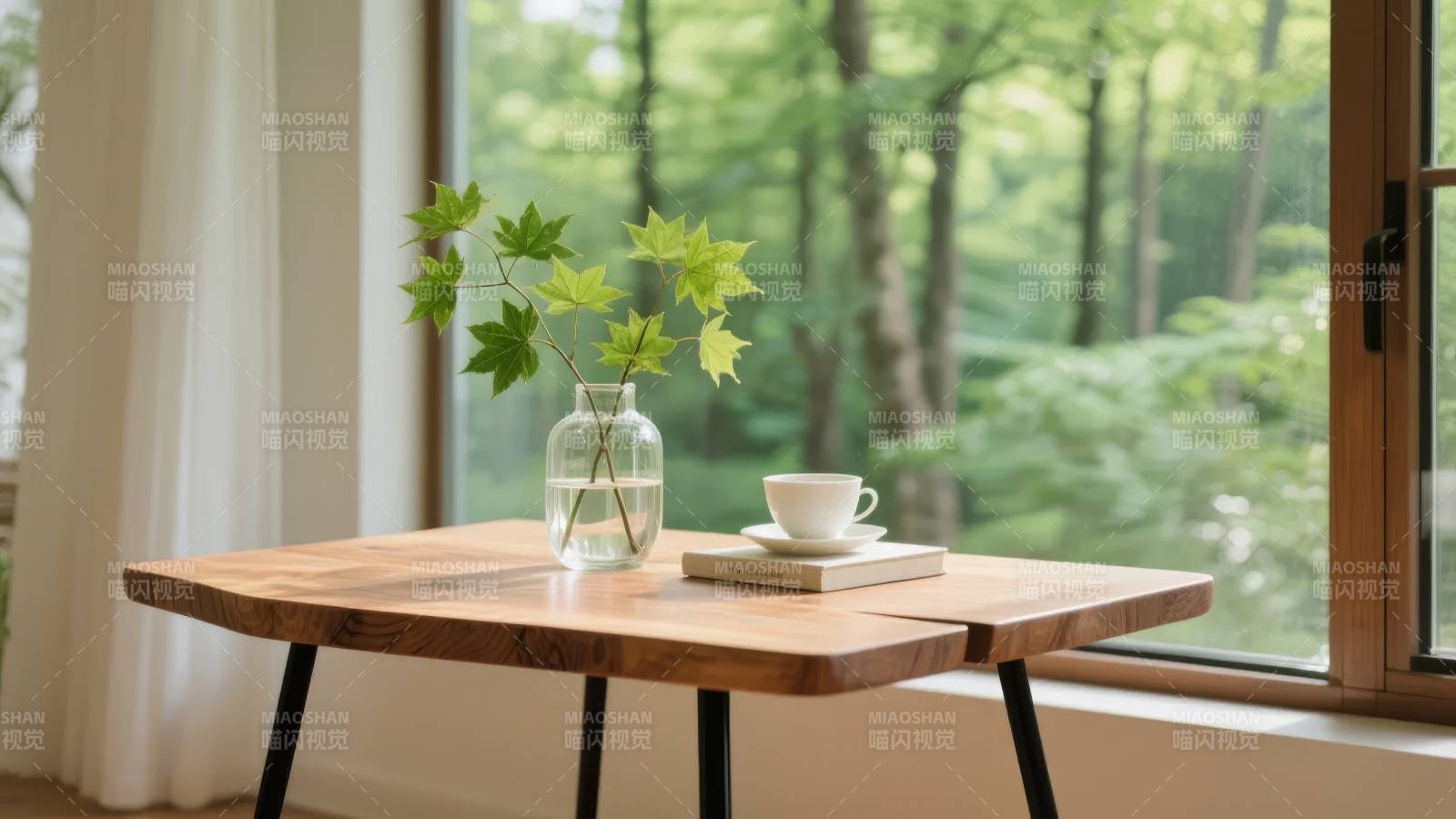 窗边静谧茶时光图片