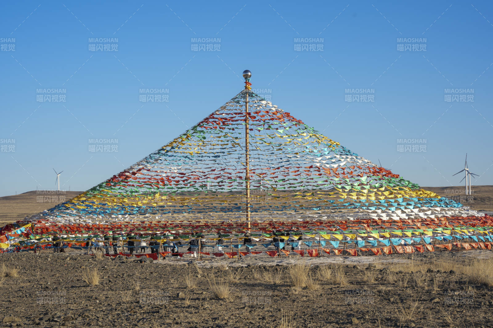 乌兰哈达大经幡图片