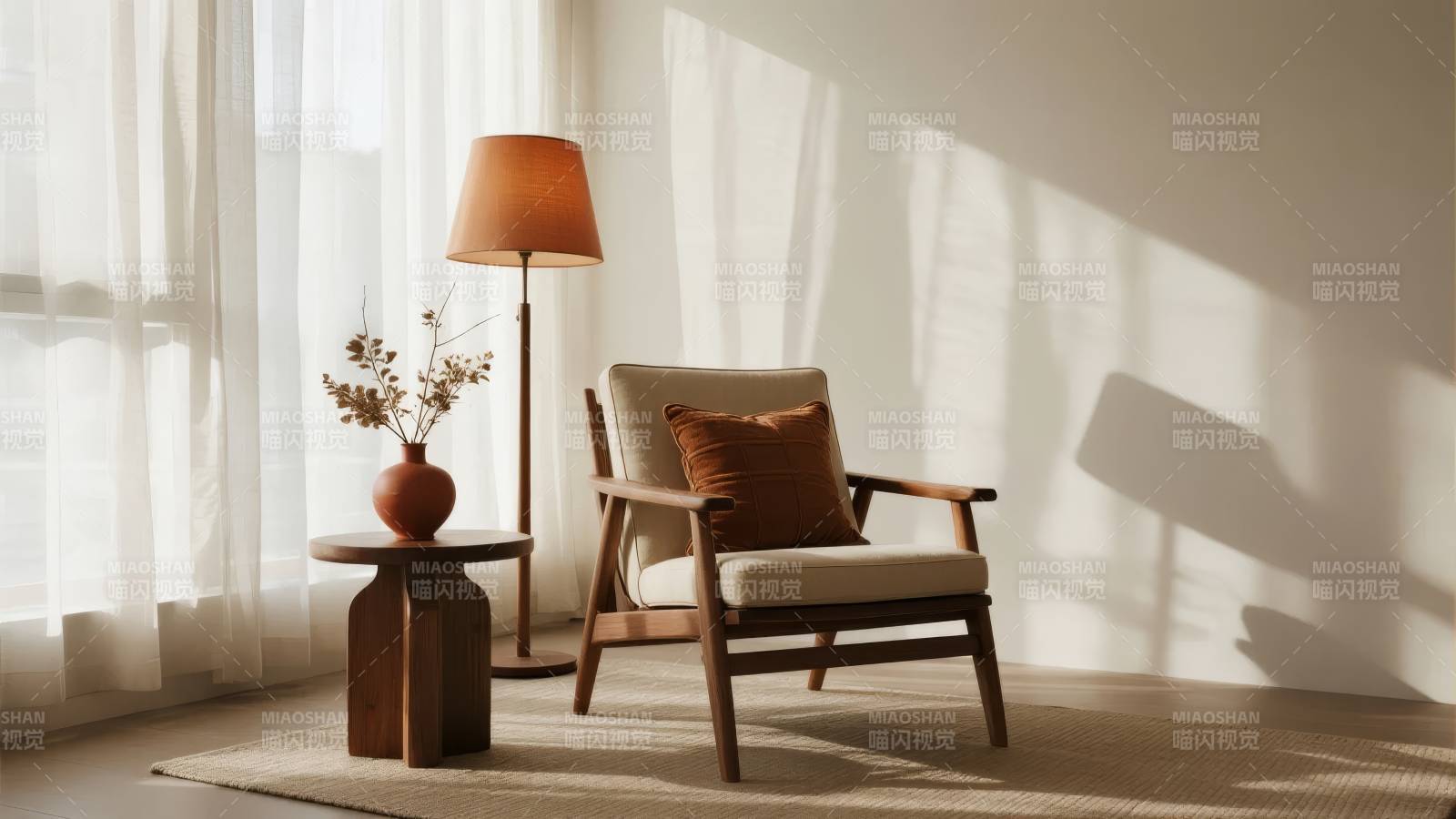 阳光下的静谧角落图片