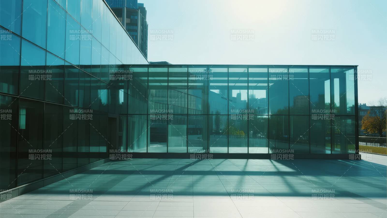 现代玻璃建筑入口图片