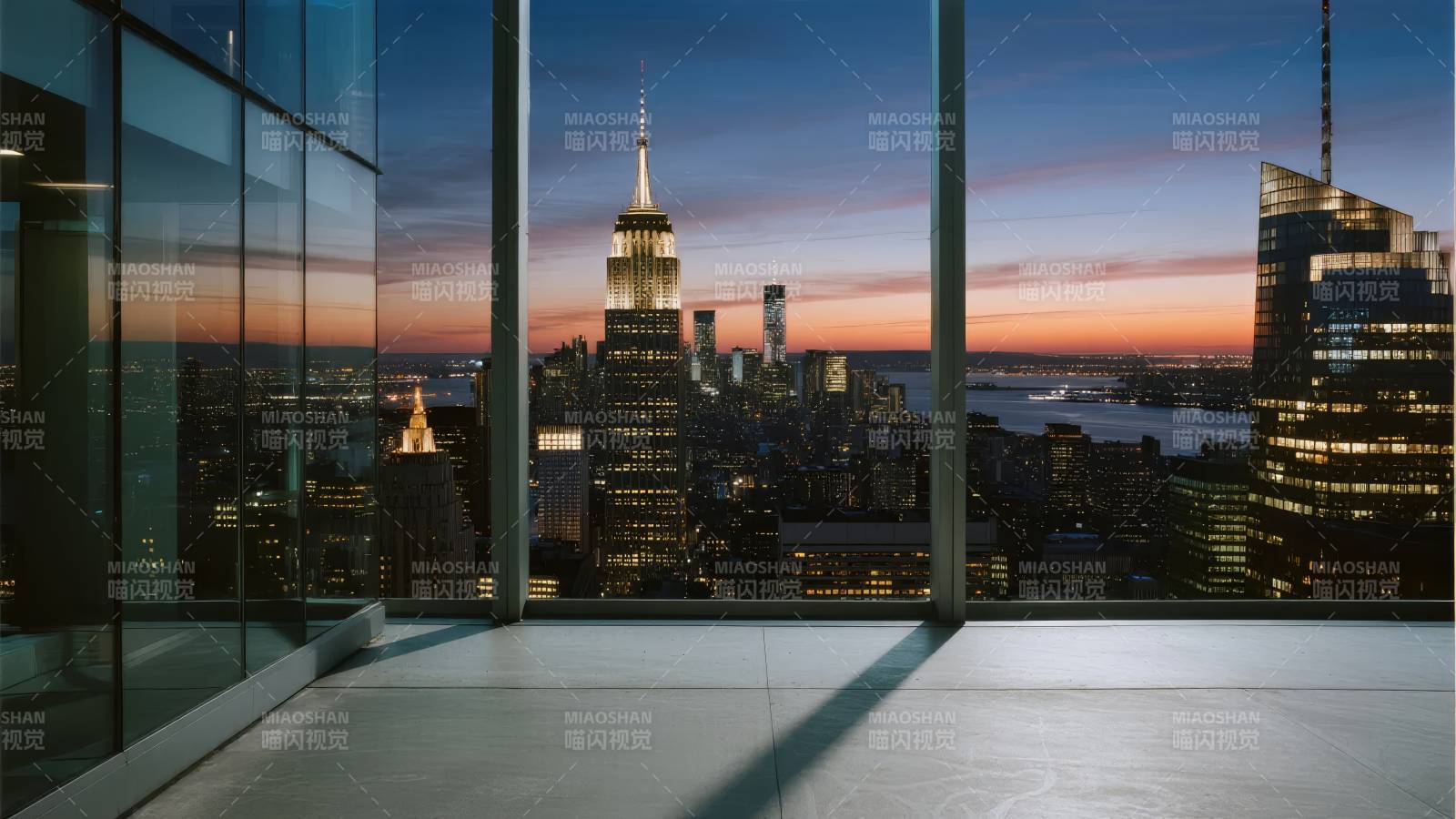 纽约夜景窗前图片