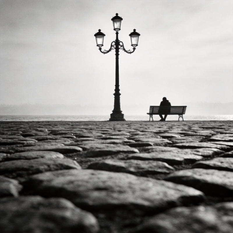 孤影静坐灯下图片