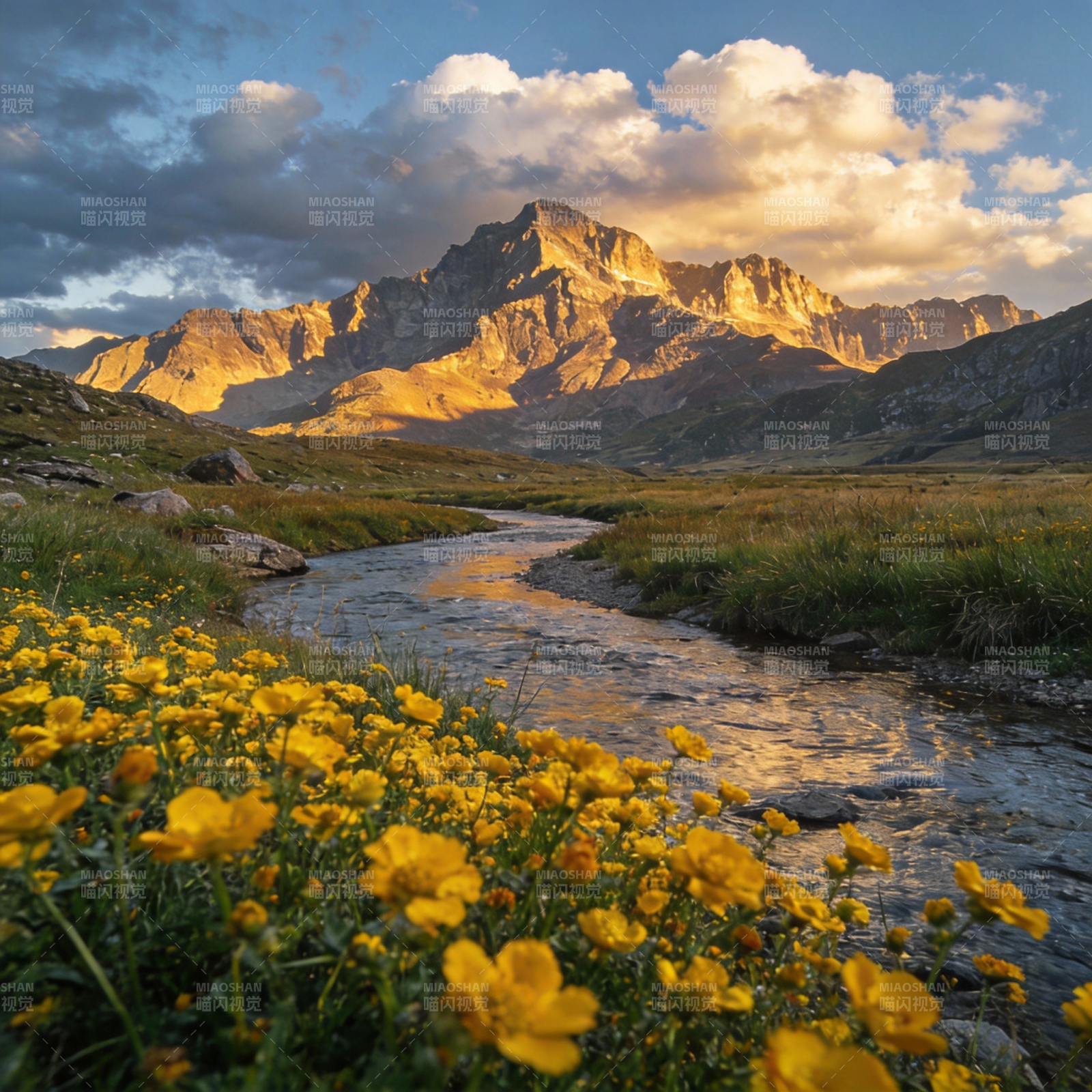 山野花溪映霞光图片