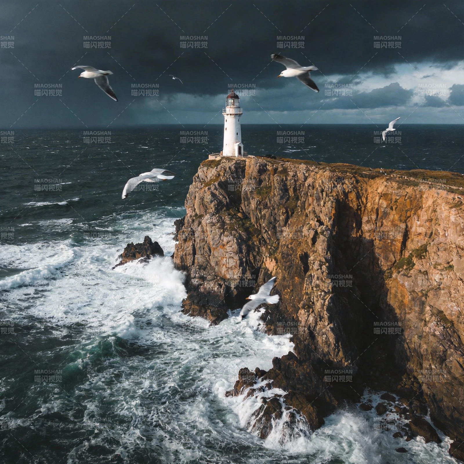 灯塔守望海天图片