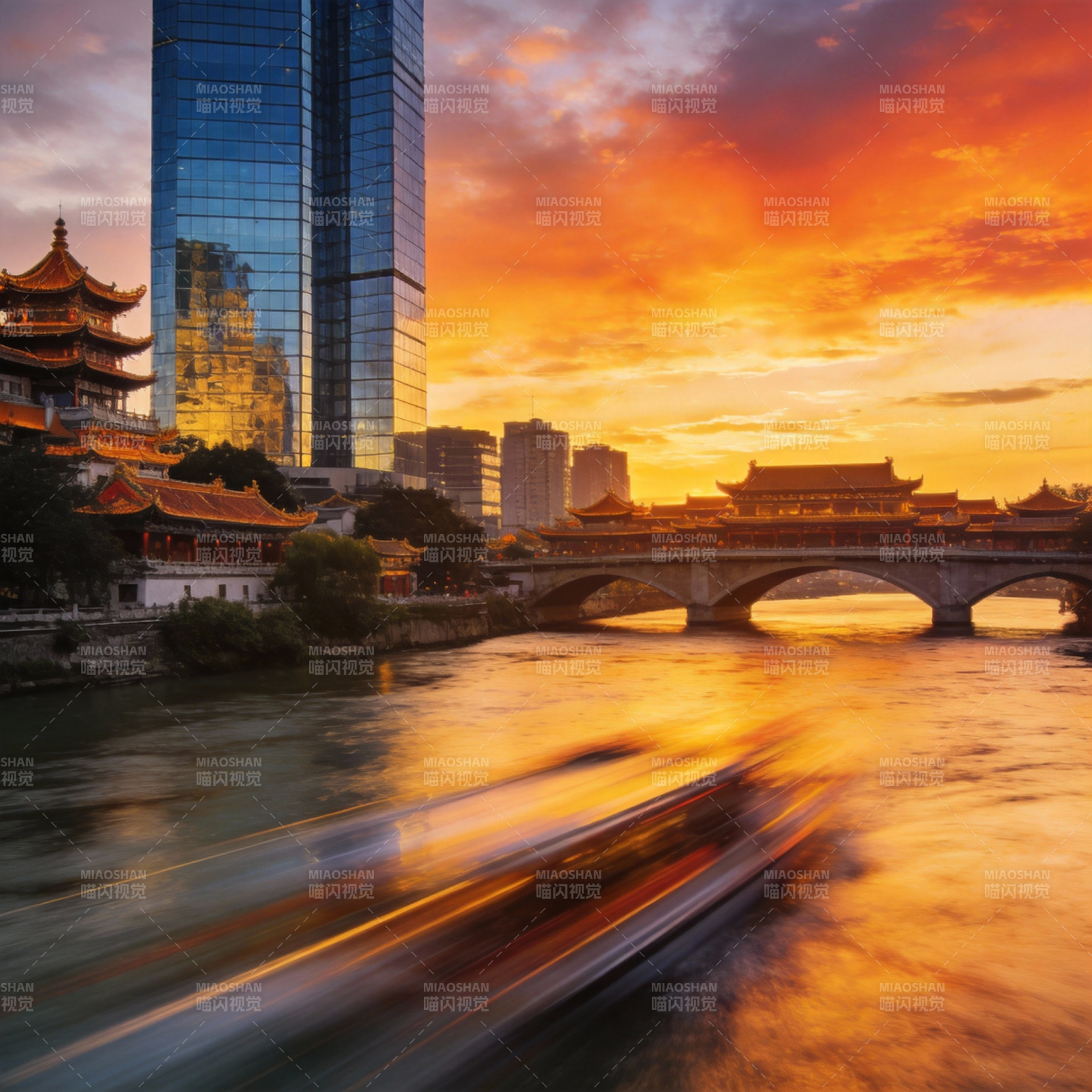 夕阳映桥城图片