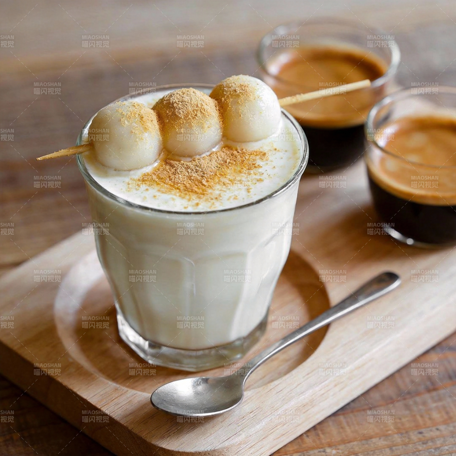奶昔配棉花糖图片
