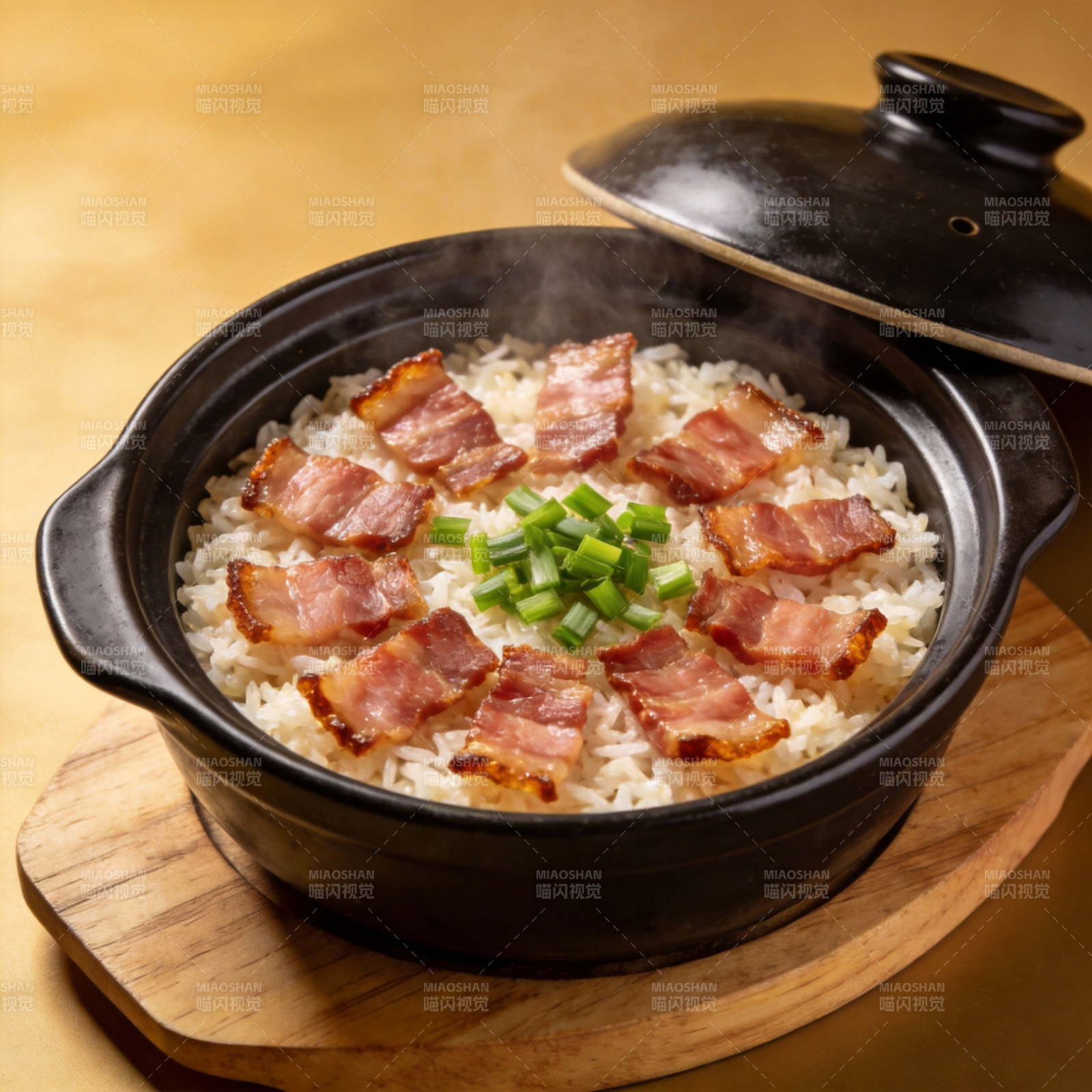 腊味煲仔饭图片