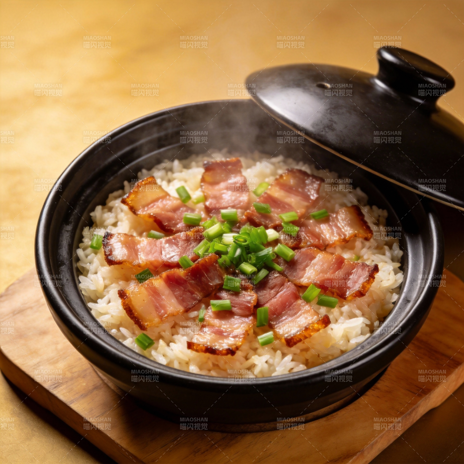 腊味煲仔饭图片