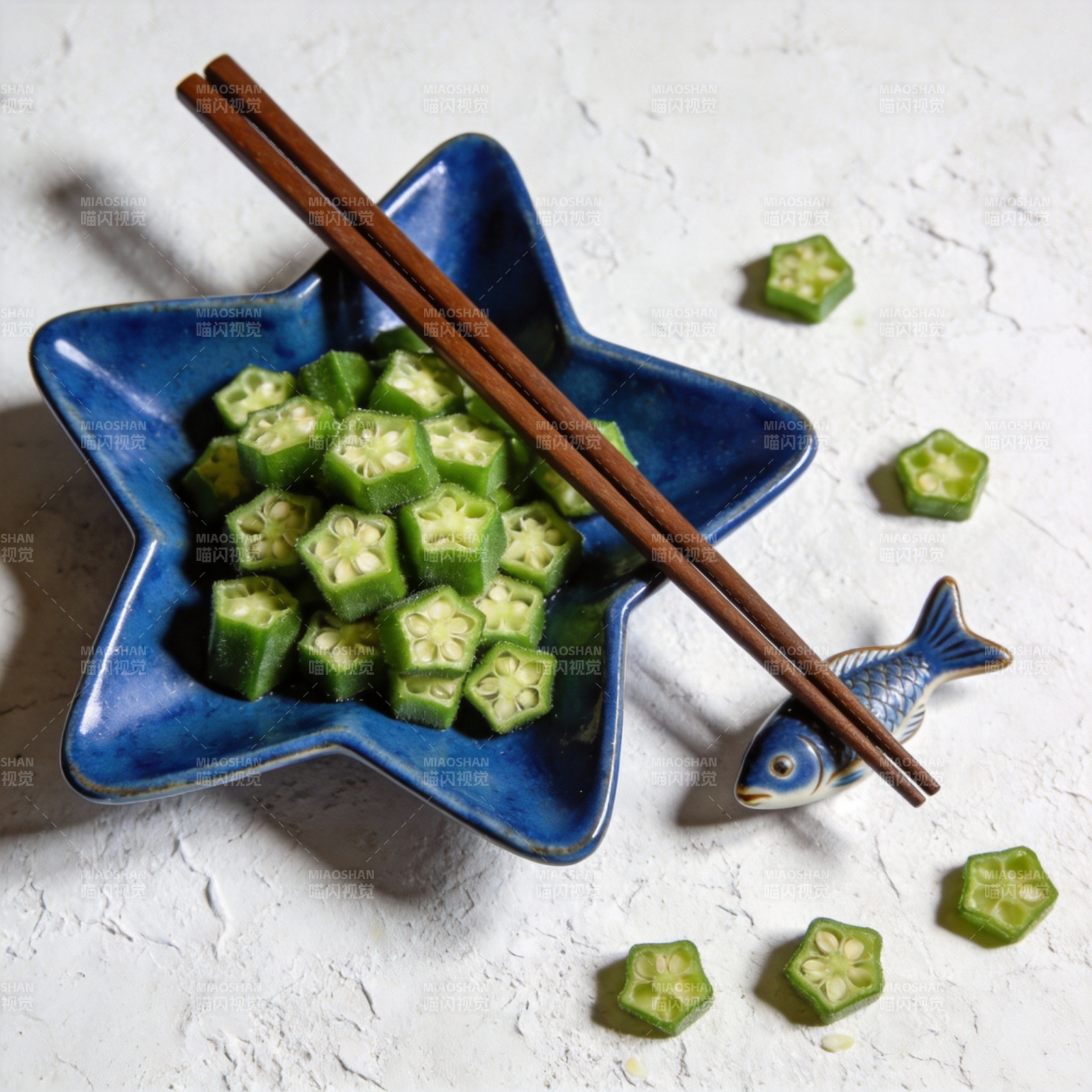 秋葵星盘配筷子图片