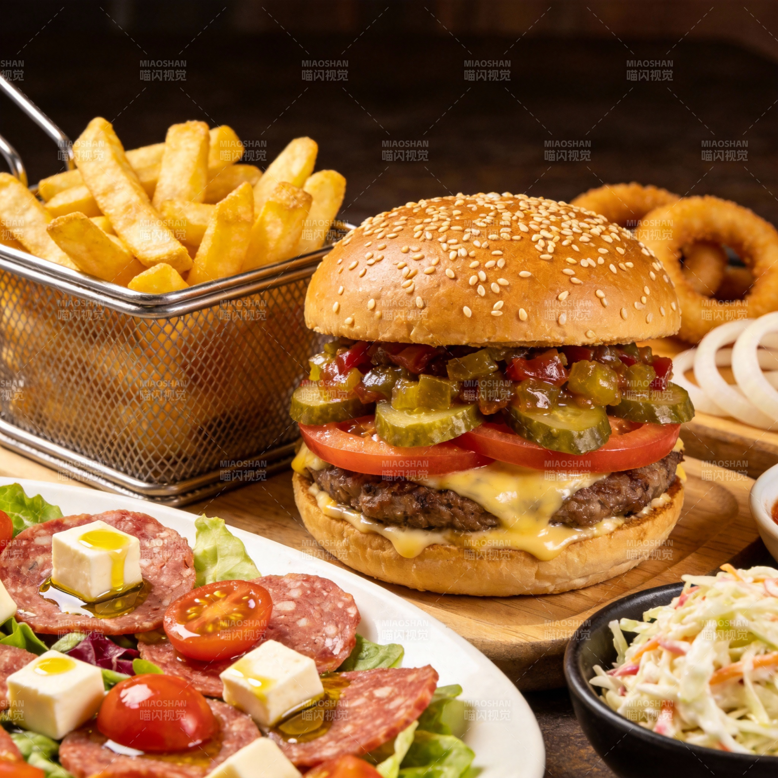 美味汉堡配薯条图片
