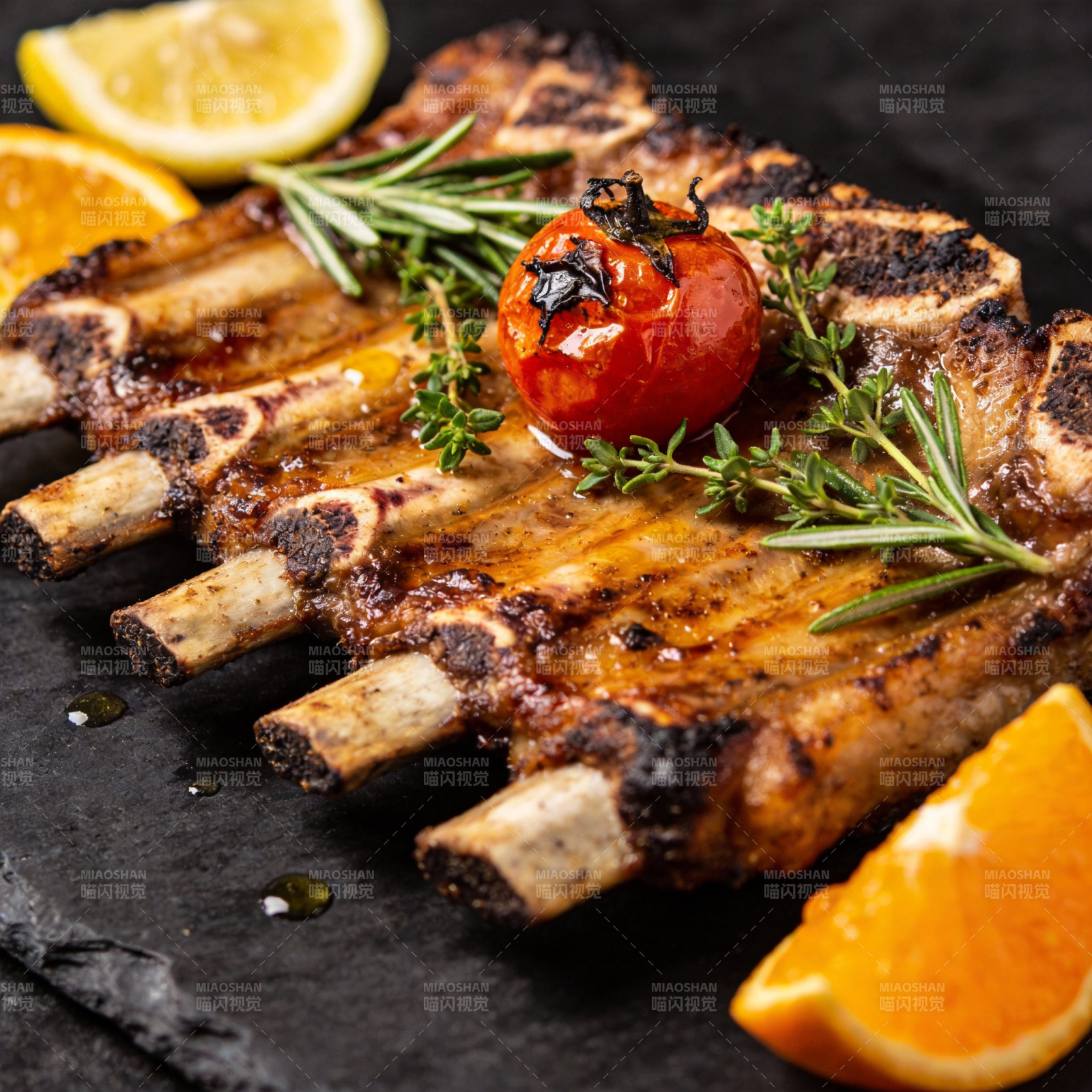香煎羊排配橙香图片