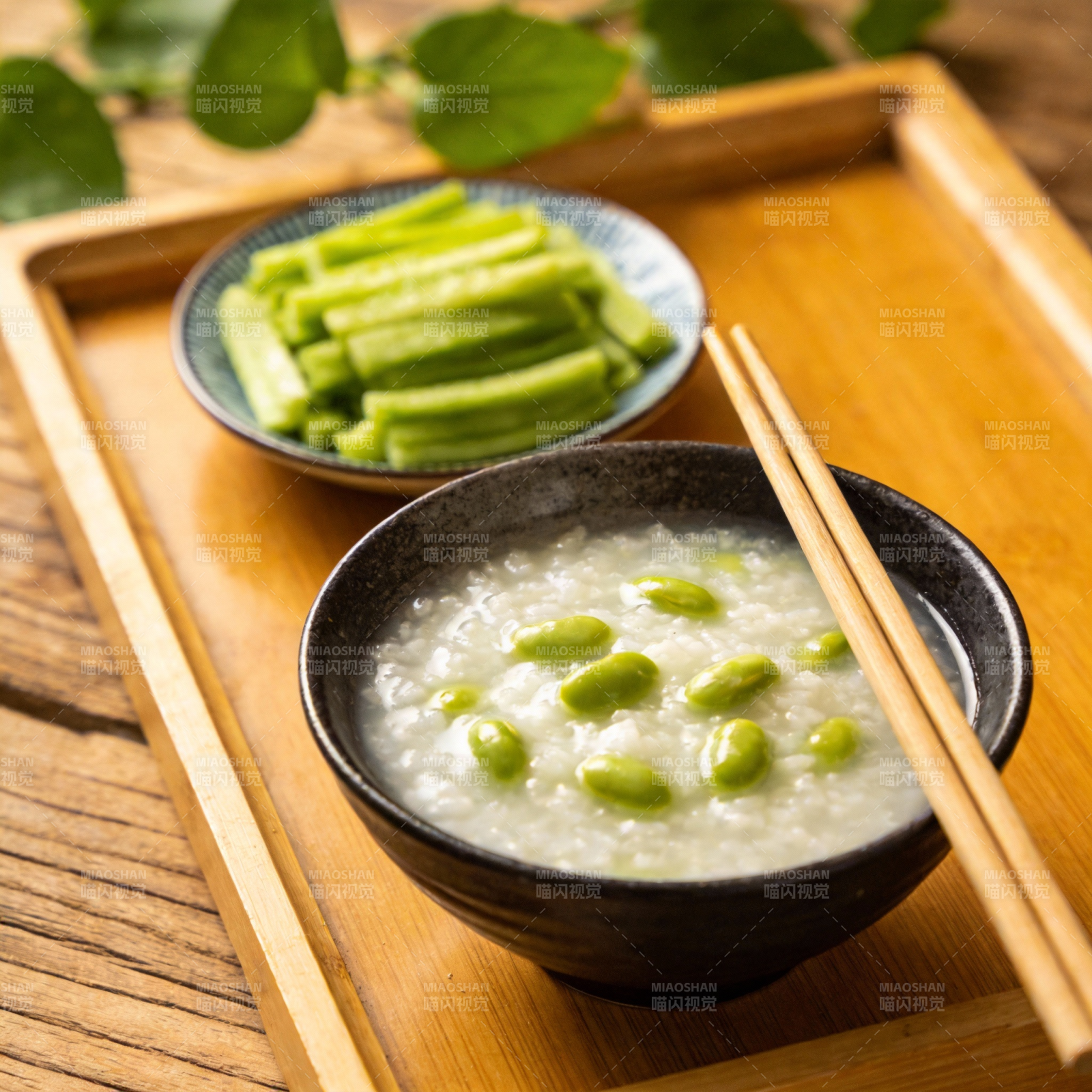 青豆粥配黄瓜条图片