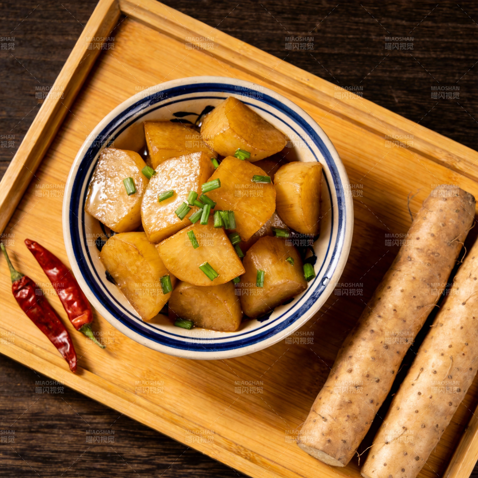 山药炖菜配辣椒图片