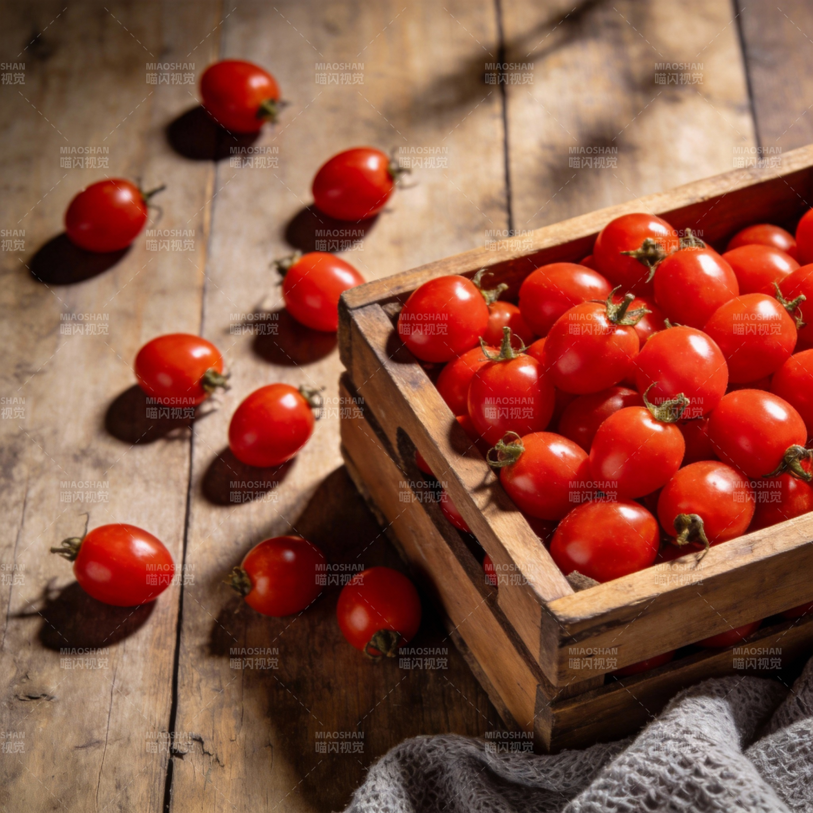 樱桃番茄满箱鲜图片