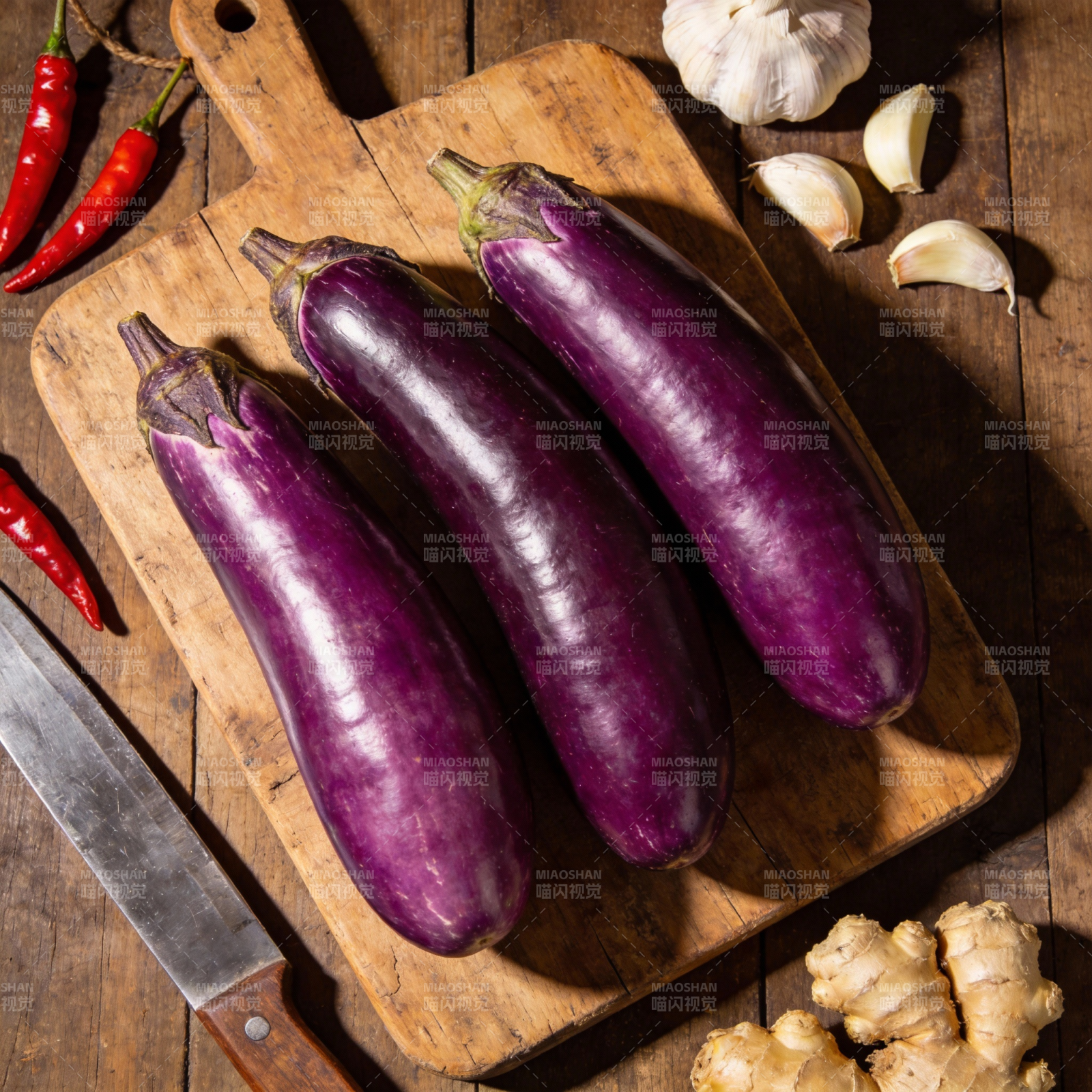 茄子与调料静物图片