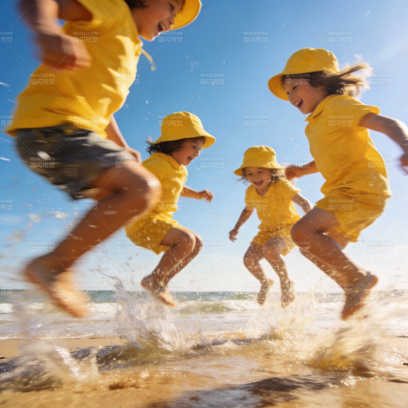 童趣海滩奔跑图片