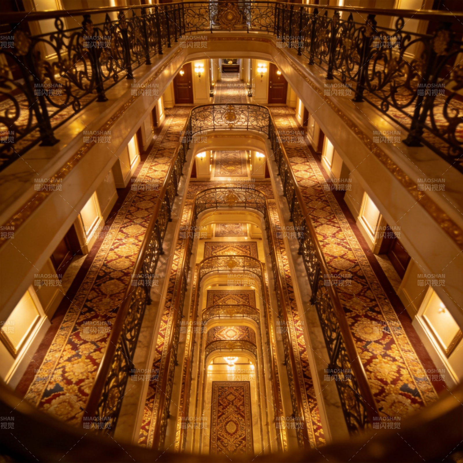 华丽楼梯长廊图片