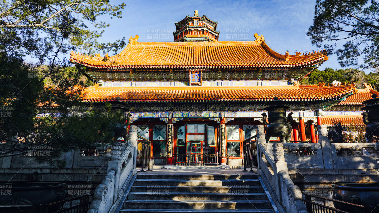 颐和园佛香阁门前石阶图片