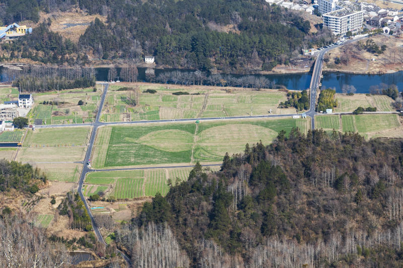田园风光航拍图  齐云山图片