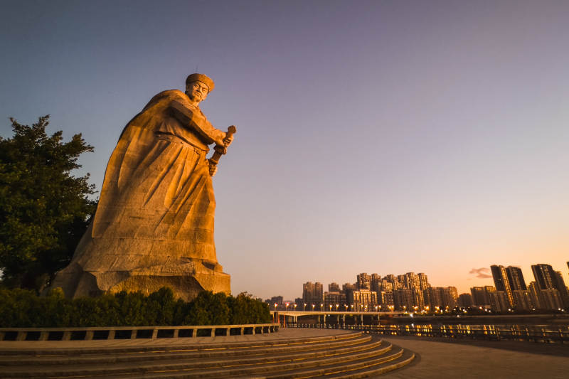 厦门陈化成雕塑图片