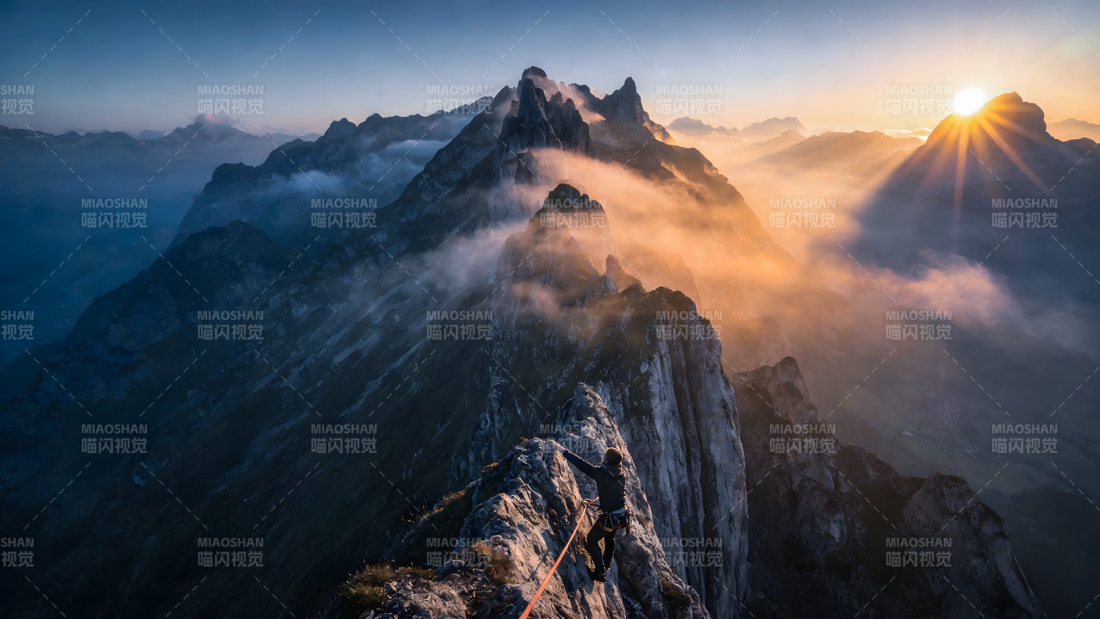 云海日出山巅图片