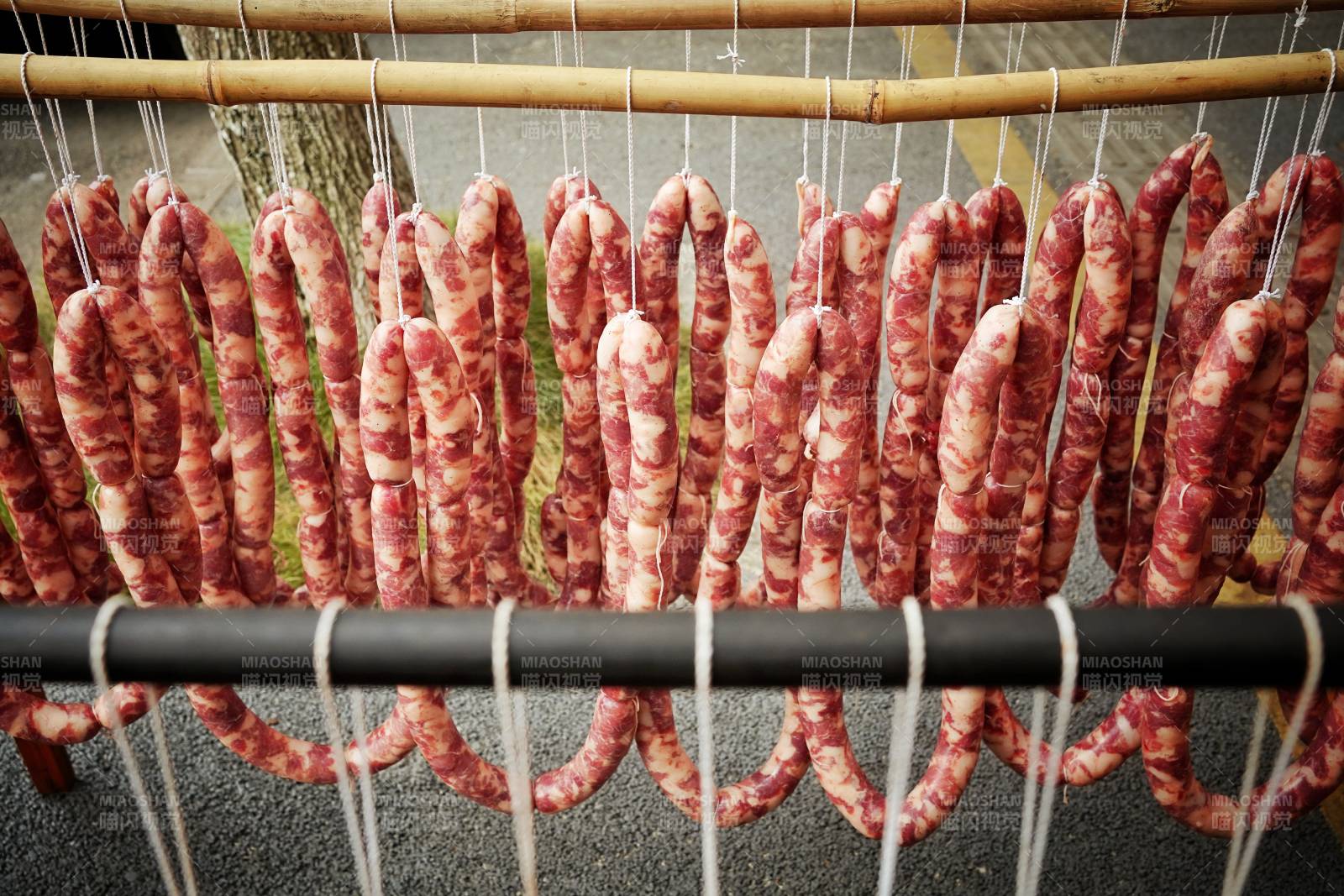 彭山风干香肠悬挂中图片