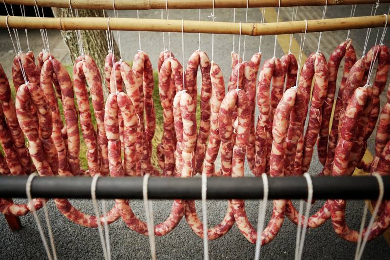 彭山风干香肠悬挂中图片