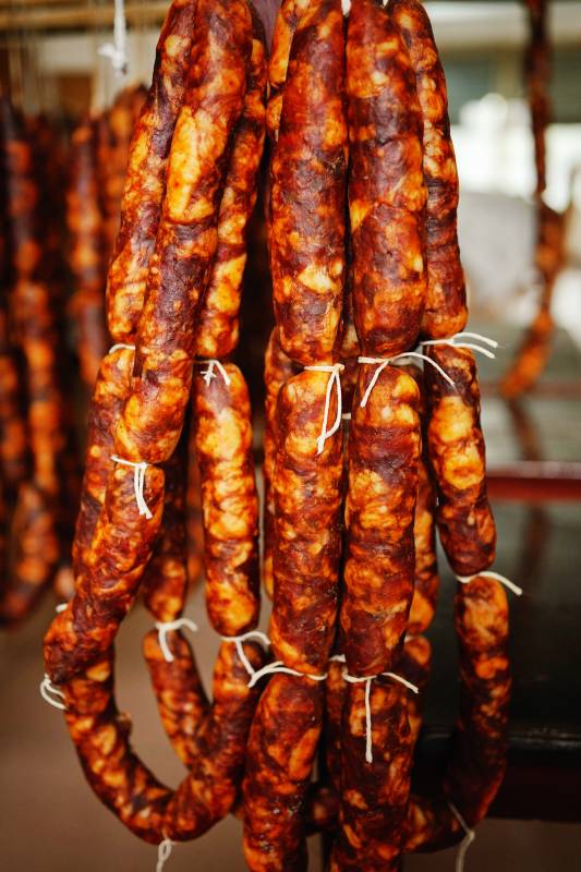 彭山香肠悬挂风干图片