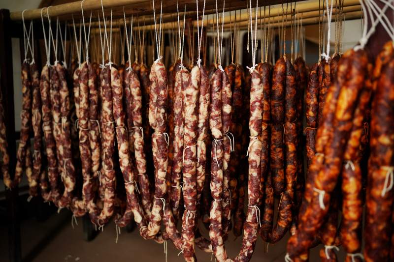 风干香肠悬挂图图片