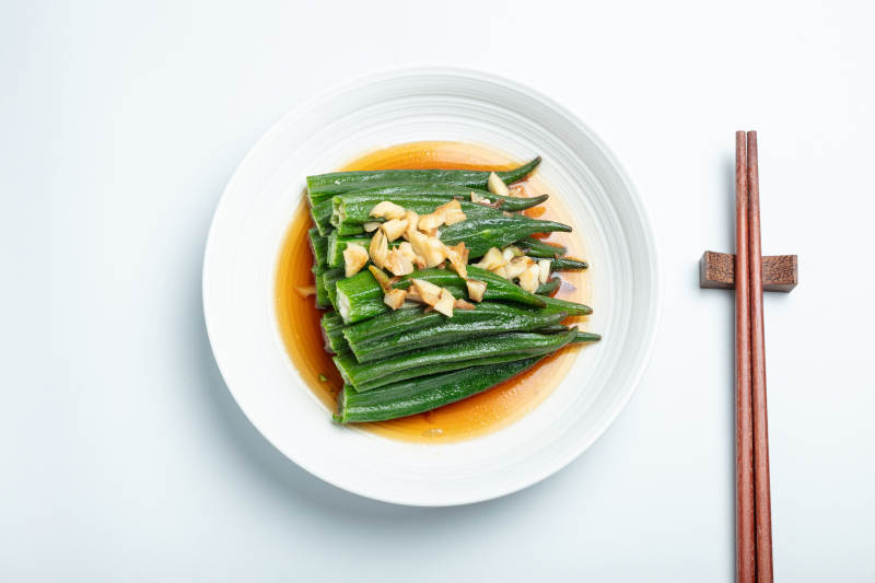 秋葵拌蒜末图片