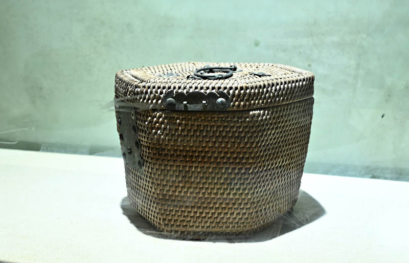 深圳客家民俗博物馆文物展品茶果盒图片