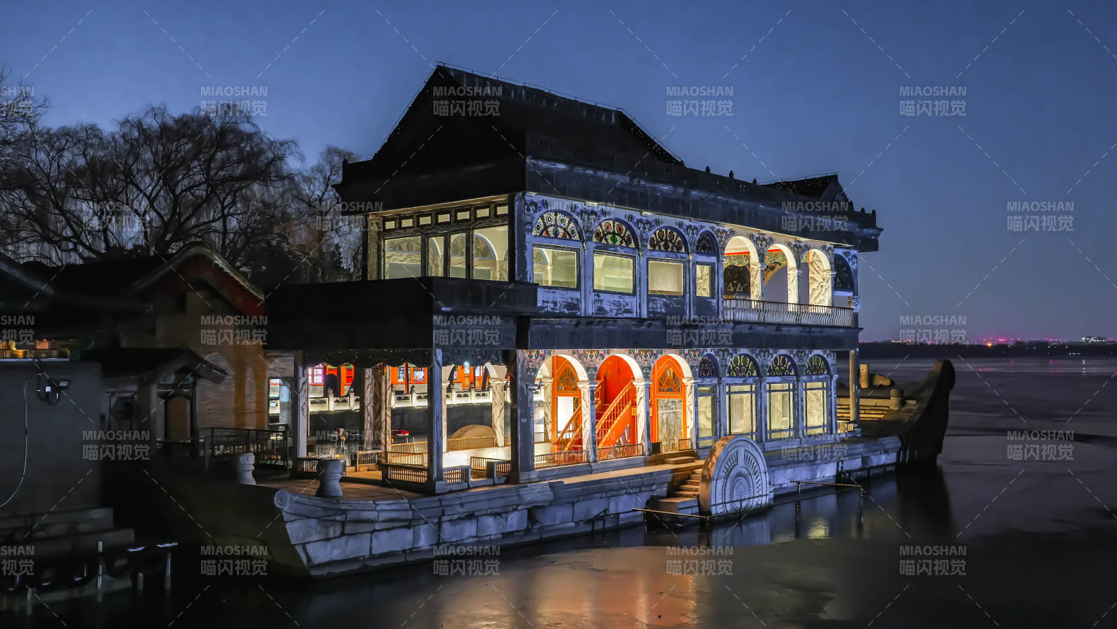 颐和园石坊夜色图片