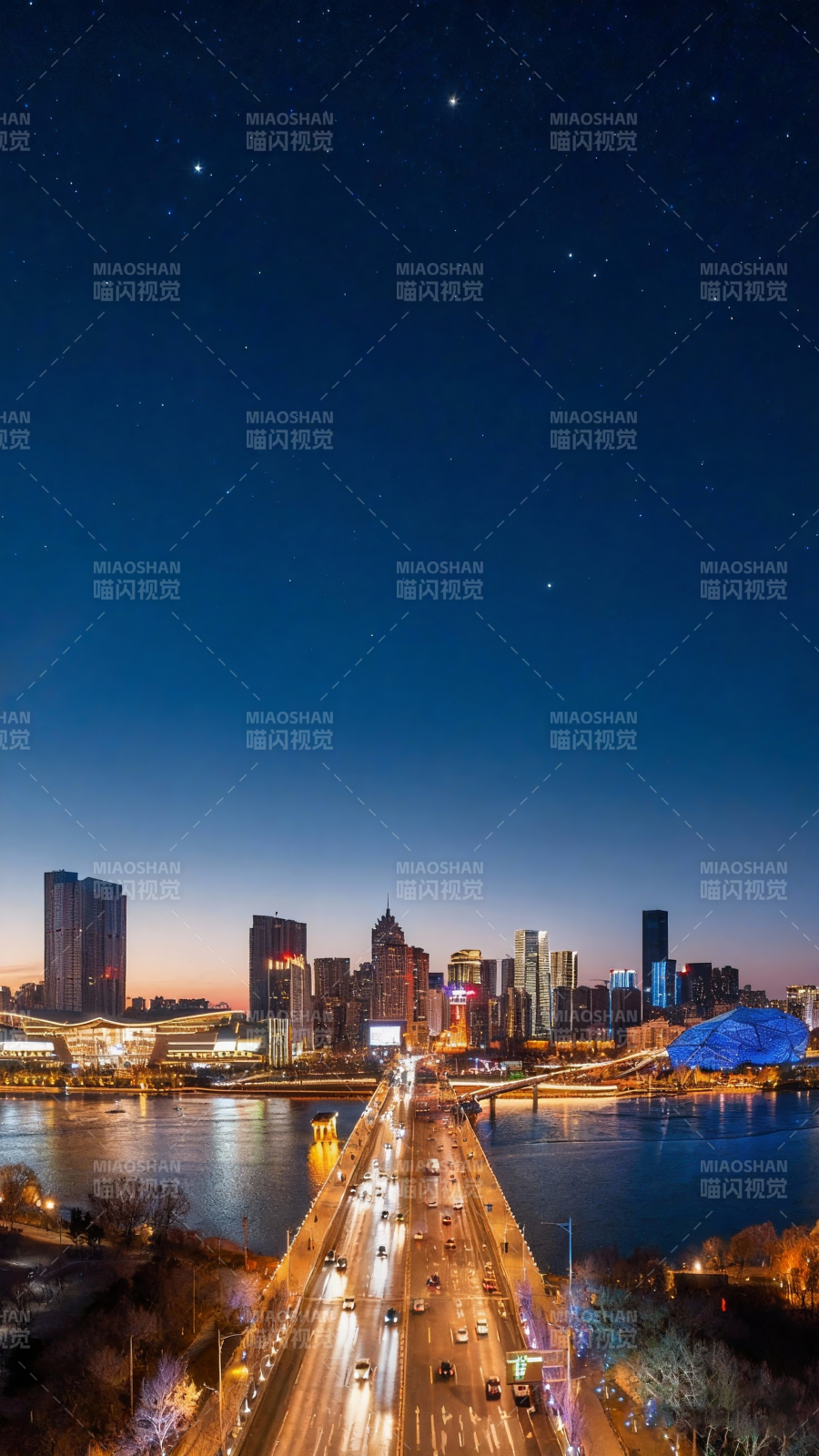 星夜都市桥影图片