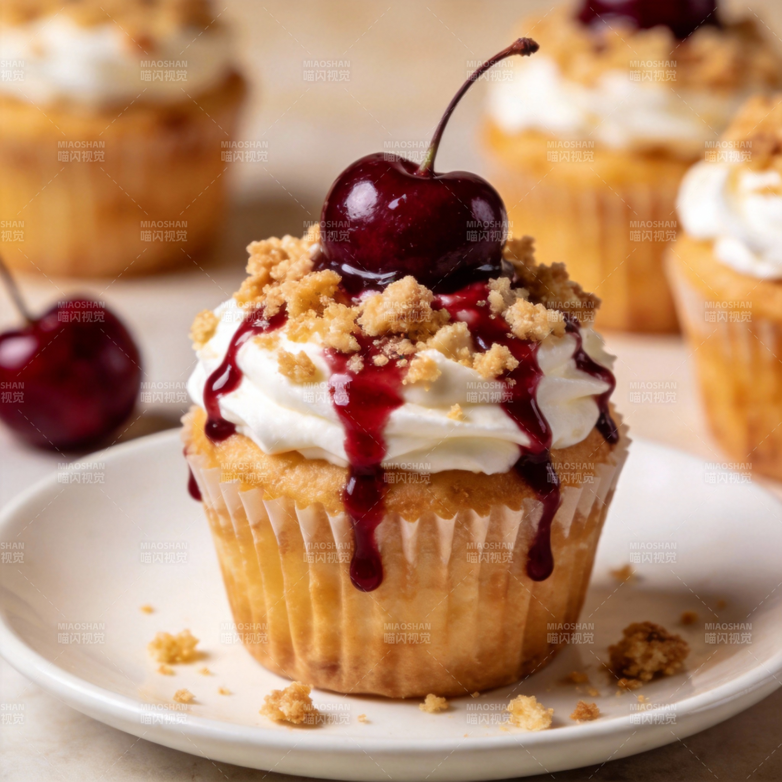 樱桃奶油杯cake图片