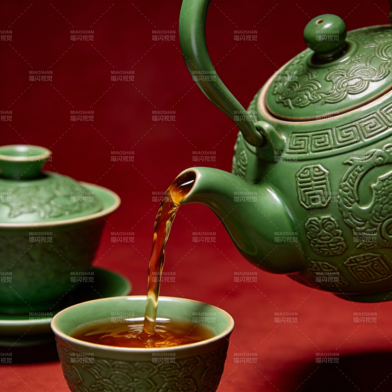 茶香四溢 绿瓷倾注图片