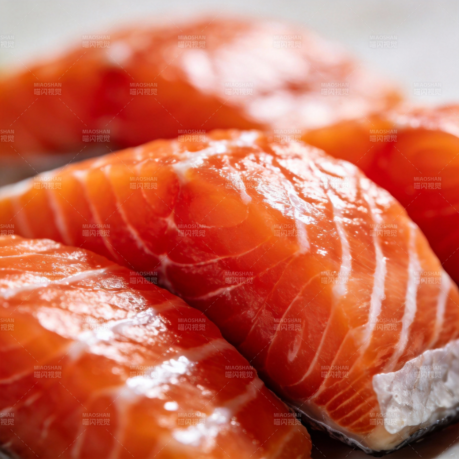 鲜嫩三文鱼片图片