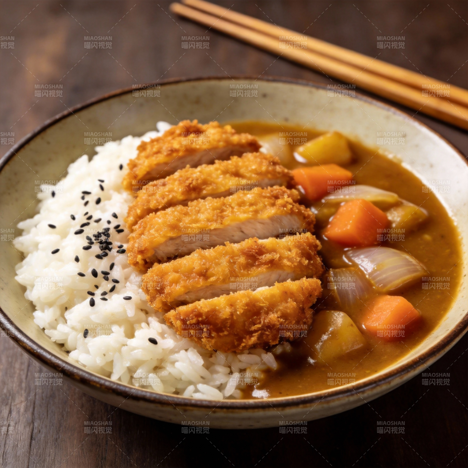 咖喱猪排饭图片