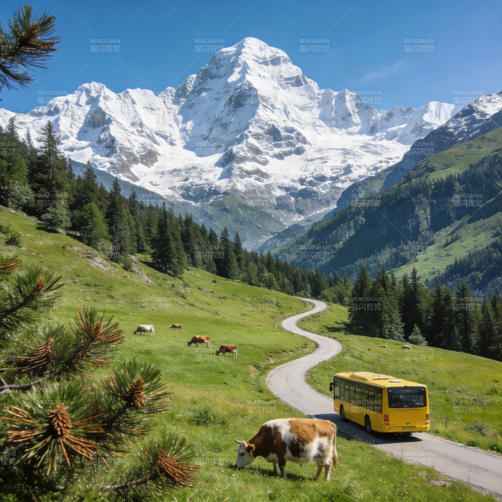雪山下的黄巴士图片