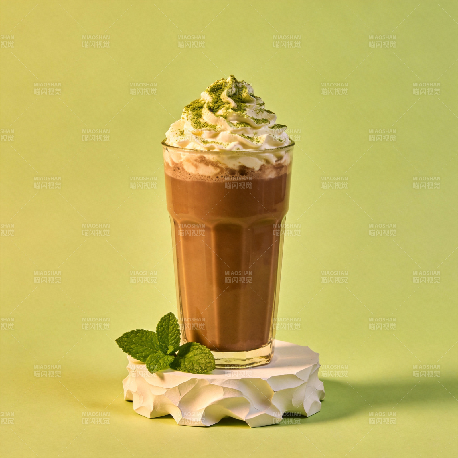 抹茶巧克力拿铁图片