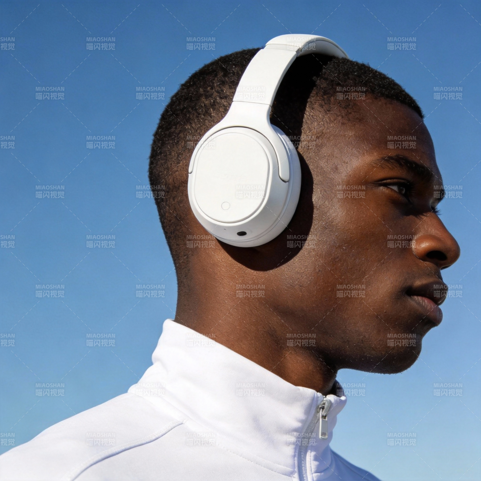 运动中的耳机体验图片