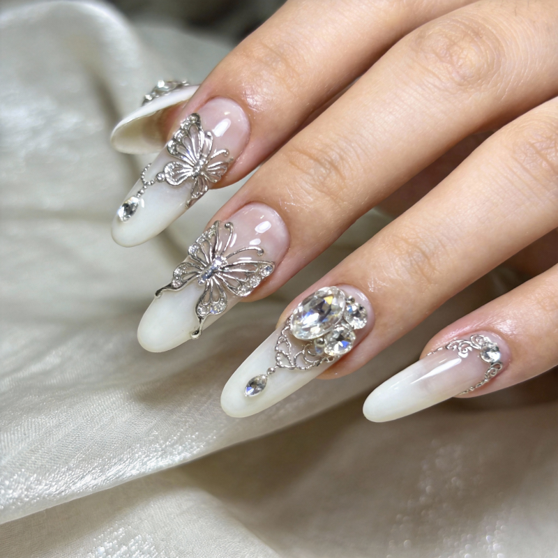 梦幻蝴蝶美甲图片