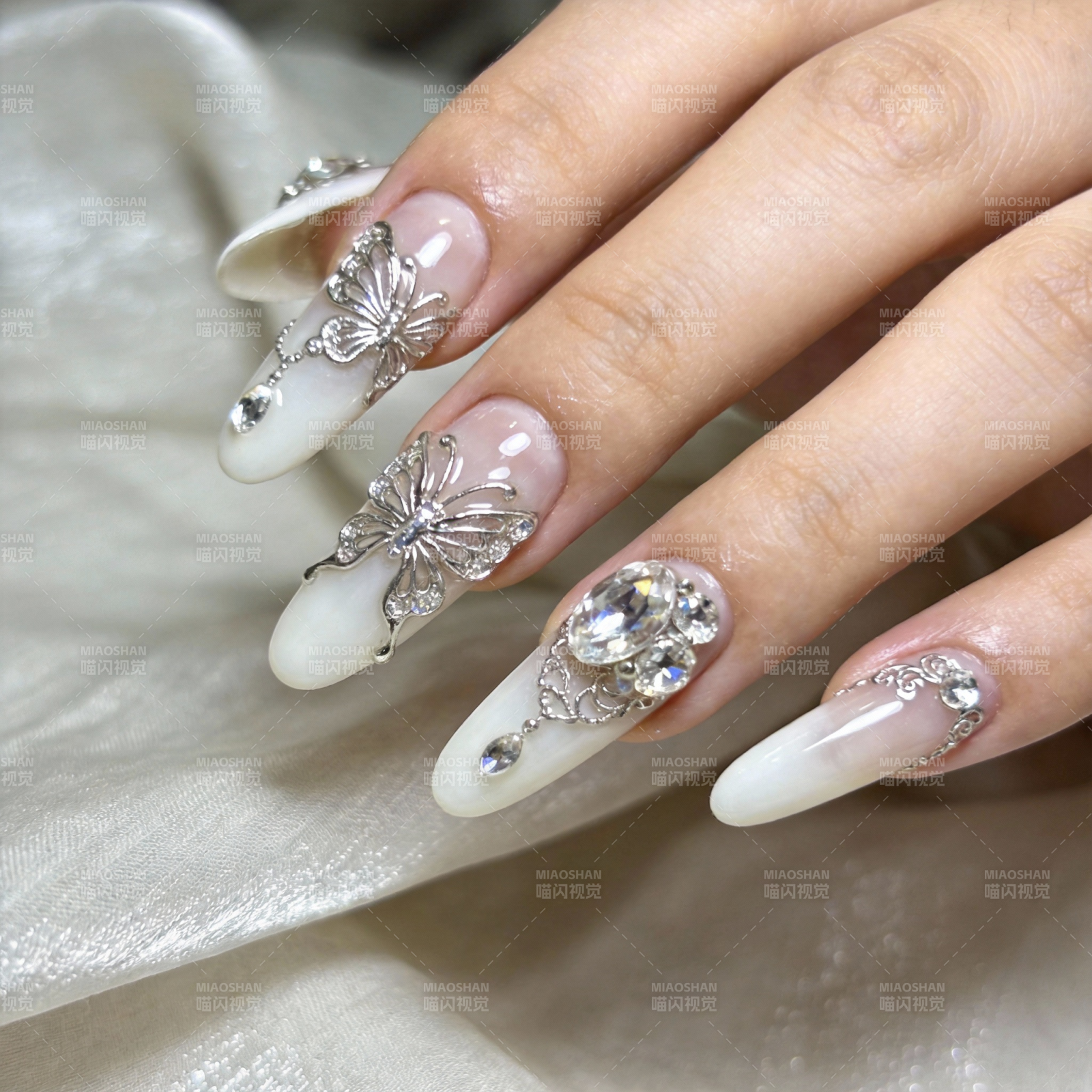 梦幻蝴蝶美甲图片