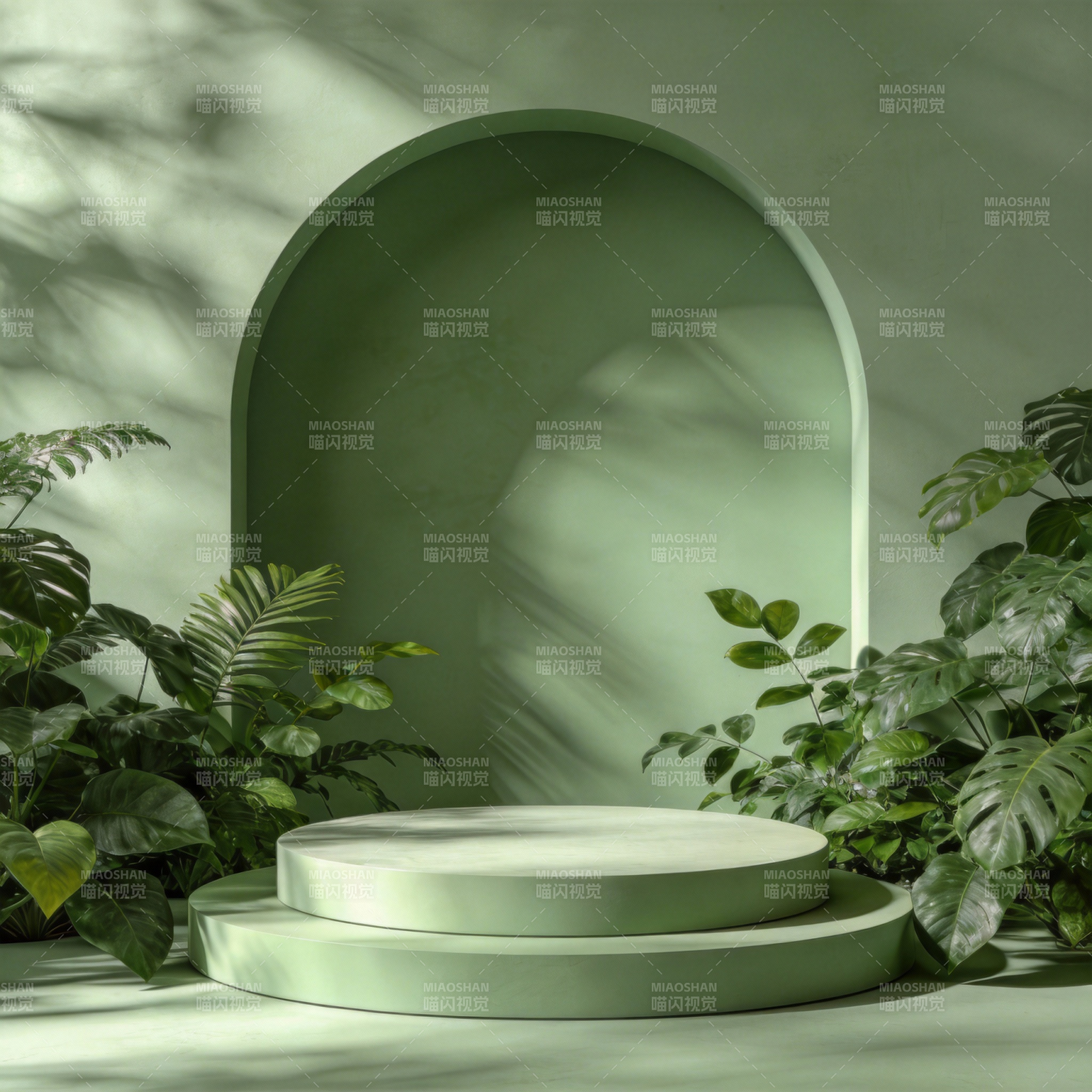 绿意盎然的舞台图片