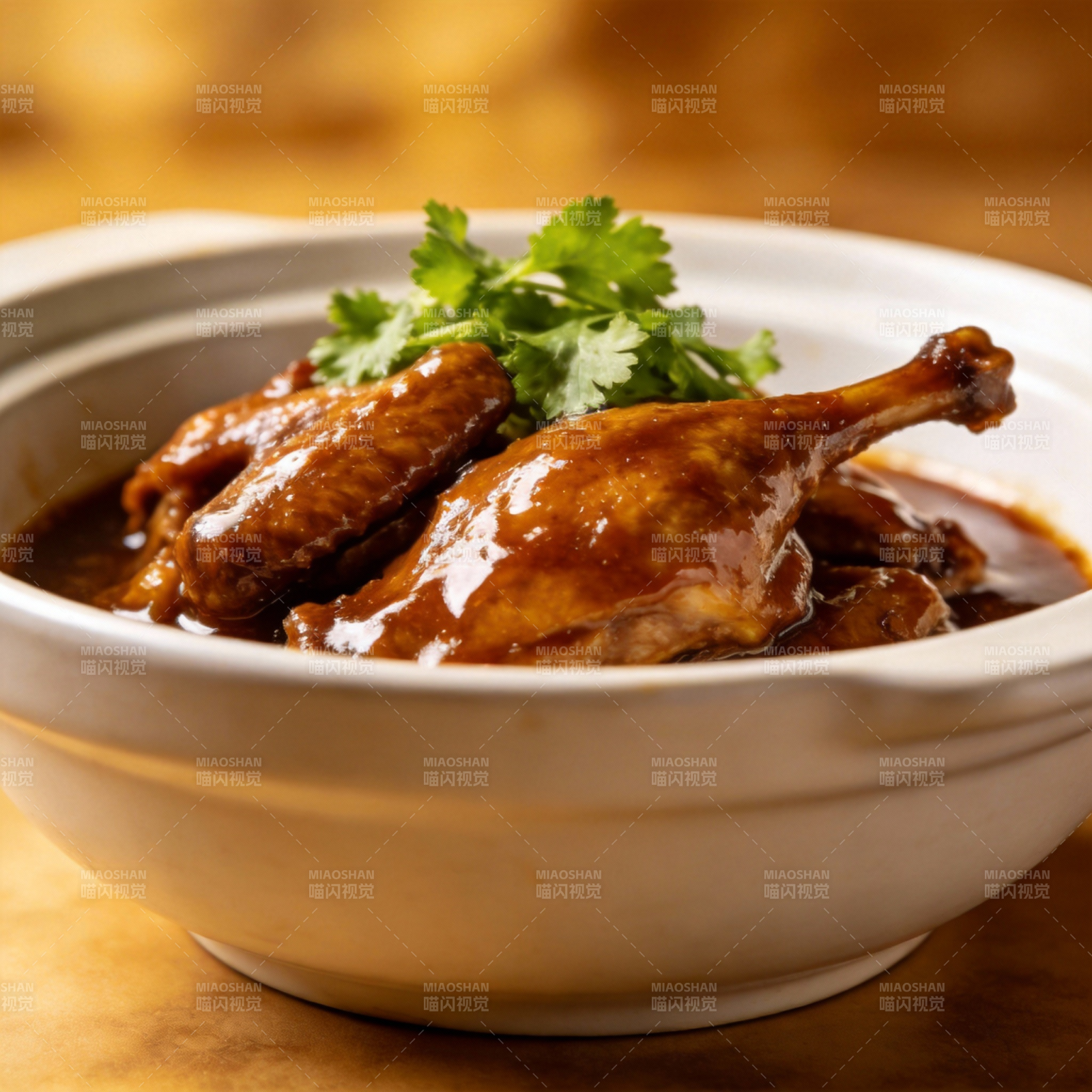 酱鸭腿配香菜图片