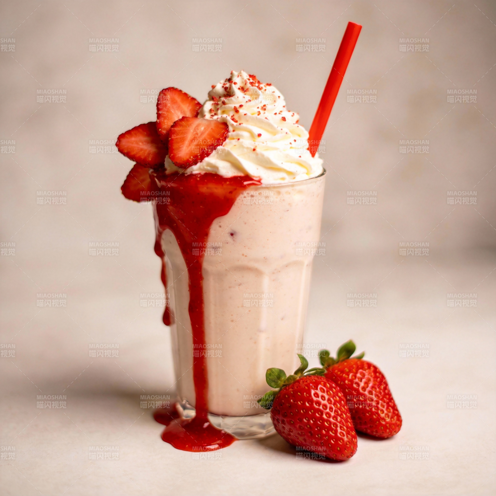 草莓奶昔 甜蜜诱惑图片