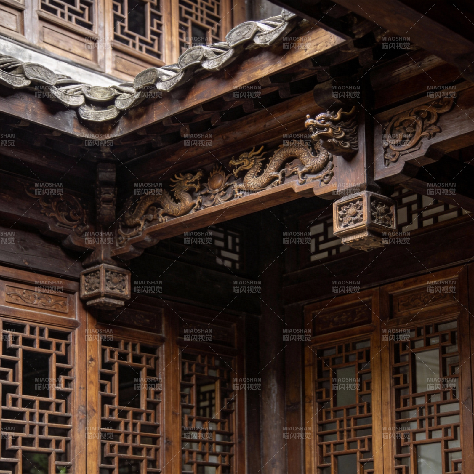 古建筑雕龙细节图片